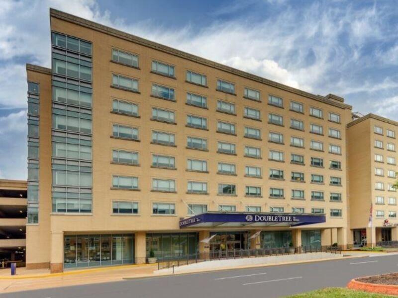 Doubletree By Hilton St. Louis Forest Park Kültér fotó
