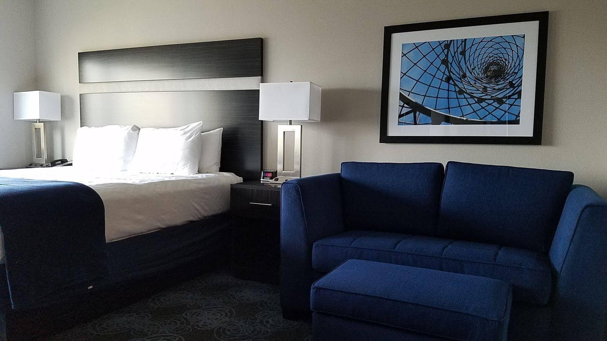 Doubletree By Hilton St. Louis Forest Park Kültér fotó