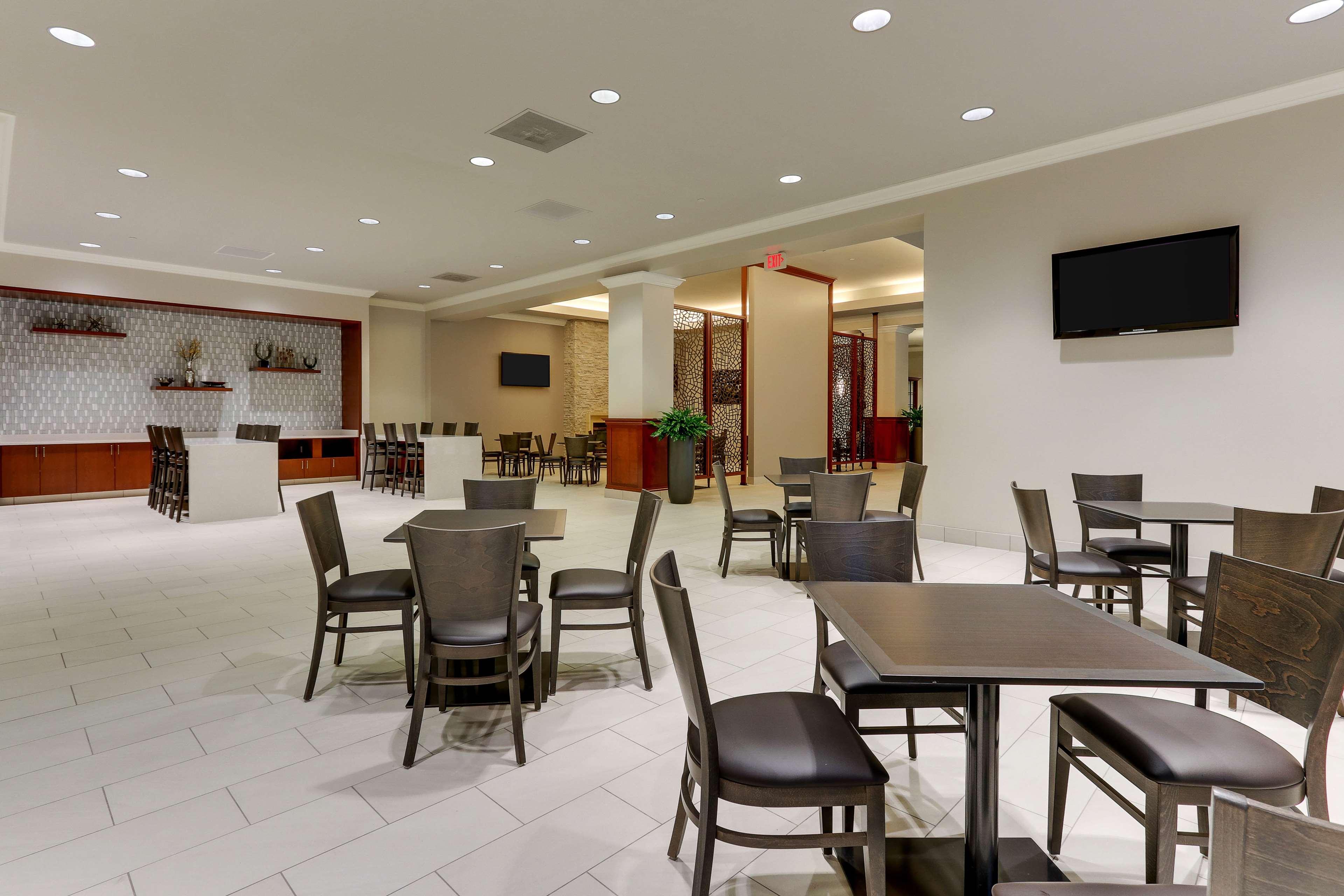 Doubletree By Hilton St. Louis Forest Park Kültér fotó